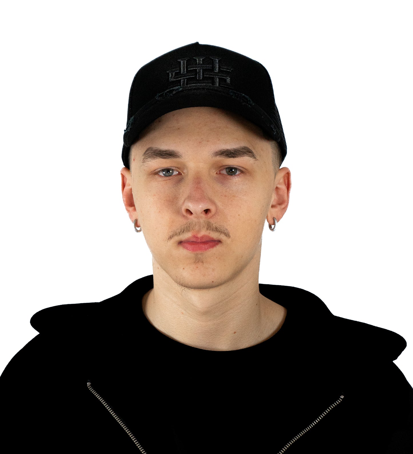 BLACK TRUCKER CAP